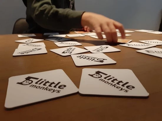 Fivelittlemonkeys Leren Lezen! Memo-spel - Educatief Spel - Kaartspel - Vanaf 5 Jaar - 2 Tot 4 Spelers - Edutacief Speelgoed - Memory - Woordjes Leren - Sinterklaas - Schoencadeau - Cadeau - Sint - 5 December - Schoenkado 5 Fivelittlemonkeys Leren Lezen! Memo-spel - Educatief Spel - Kaartspel - Vanaf 5 Jaar - 2 Tot 4 Spelers - Edutacief Speelgoed - Memory - Woordjes Leren - Sinterklaas - Schoencadeau - Cadeau - Sint - 5 December - Schoenkado - Afbeelding 3