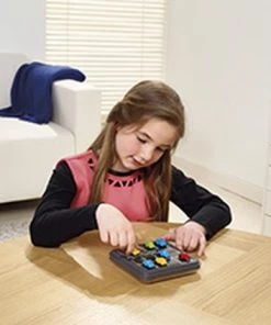 SmartGames - Parking Puzzler - 60 Opdrachten - Breinbreker - Auto's -leerzame-spellen Verkoopwinkel 550x423 2