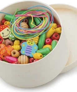 New Classic Toys Houten Kralen In Box - 230 Gekleurde Kralen En 4 Veters 13 New Classic Toys Houten Kralen In Box - 230 Gekleurde Kralen En 4 Veters -leerzame-spellen Verkoopwinkel 550x458 5