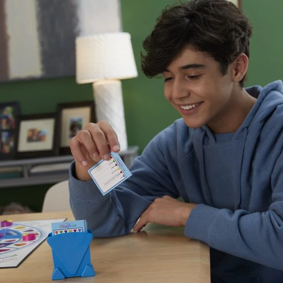 Hasbro Gaming Trivial Pursuit Familie Editie - Bordspel 9 Hasbro Gaming Trivial Pursuit Familie Editie - Bordspel - Afbeelding 7