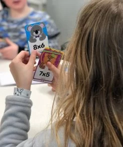 Maximal MaXimaal Maaltafels Keersommen - Educatief Speelgoed - Rekenen, Tafels En Delen Wordt Kinderspel 34 Maximal MaXimaal Maaltafels Keersommen - Educatief Speelgoed - Rekenen, Tafels En Delen Wordt Kinderspel -leerzame-spellen Verkoopwinkel 550x550 17