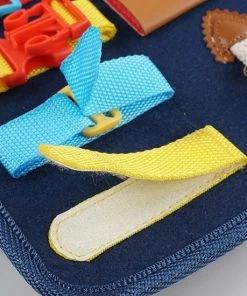 Motoriek Speelgoed Map Busy Board Voor Thuis En Onderweg - Montessori Kinderspeelgoed Leren Veter Strikken Knopen Leggen Activiteitenbord - 16 Zelfkleden Vaardigheden Kinderen - Sensorisch Speelgoed - Educatief Spel - WoodyDoody 15 Motoriek Speelgoed Map Busy Board Voor Thuis En Onderweg - Montessori Kinderspeelgoed Leren Veter Strikken Knopen Leggen Activiteitenbord - 16 Zelfkleden Vaardigheden Kinderen - Sensorisch Speelgoed - Educatief Spel - WoodyDoody -leerzame-spellen Verkoopwinkel 550x550 64