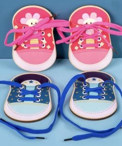 Merkloos Leer Veterstrikken - Oefenen Om Veters Te Strikken - Oefenschoen Veterstrikken - Leren Veters Strikken - Montessori Speelgoed - Educatief Speelgoed - Oefenschoen - Ik Leer Veter Strikken - Peuters / Kleuters / Kinderen - Kleur: Blauw 5 Merkloos Leer Veterstrikken - Oefenen Om Veters Te Strikken - Oefenschoen Veterstrikken - Leren Veters Strikken - Montessori Speelgoed - Educatief Speelgoed - Oefenschoen - Ik Leer Veter Strikken - Peuters / Kleuters / Kinderen - Kleur: Blauw -leerzame-spellen Verkoopwinkel 550x550 675