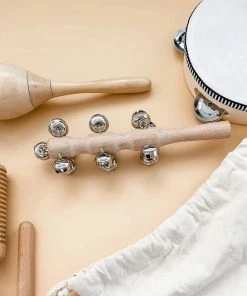 Montessori Muziek Houten Speelgoed Instrumenten Set - Muziek Set 7 Delig Van Hout Voor Kinderen - Leren Instrumenten Spelen Set - Incl Waterdichte Opberg Shoudertas - WoodyDoody -leerzame-spellen Verkoopwinkel 550x653 3